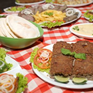 Pratos árabes variados